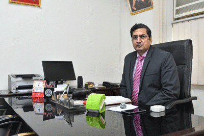 DR-AMRESH-GUPTA